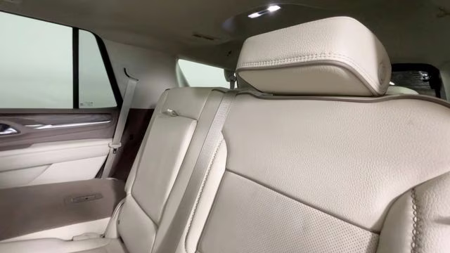 2023 White Frost Tricoat GMC Yukon Denali 4X4 SUV