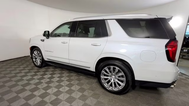 2023 White Frost Tricoat GMC Yukon Denali 4X4 SUV