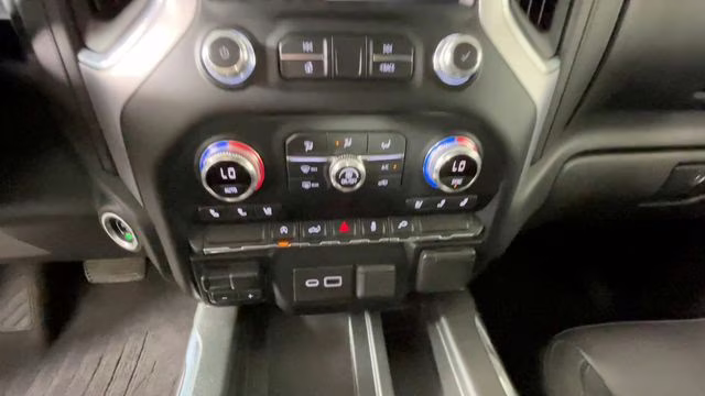 2020 Onyx Black GMC Sierra 1500 SLT 4X4 Truck