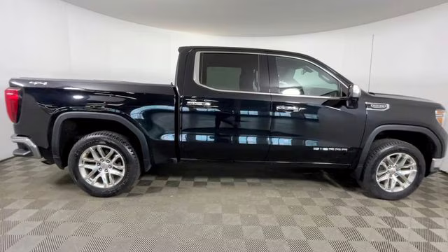2020 Onyx Black GMC Sierra 1500 SLT 4X4 Truck