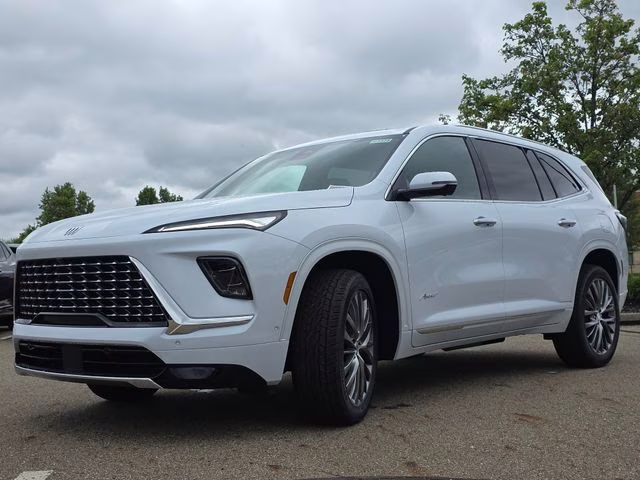 2026 Iridescent White Tricoat Buick Enclave Avenir FWD SUV