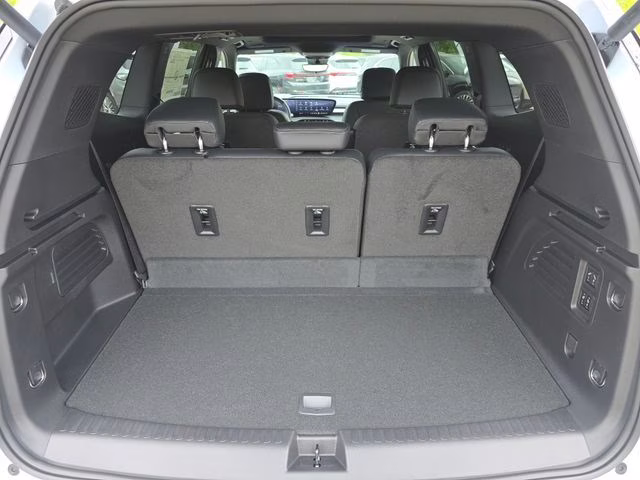 2026 Iridescent White Tricoat Buick Enclave Avenir FWD SUV