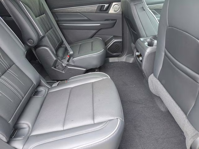 2026 Iridescent White Tricoat Buick Enclave Avenir FWD SUV