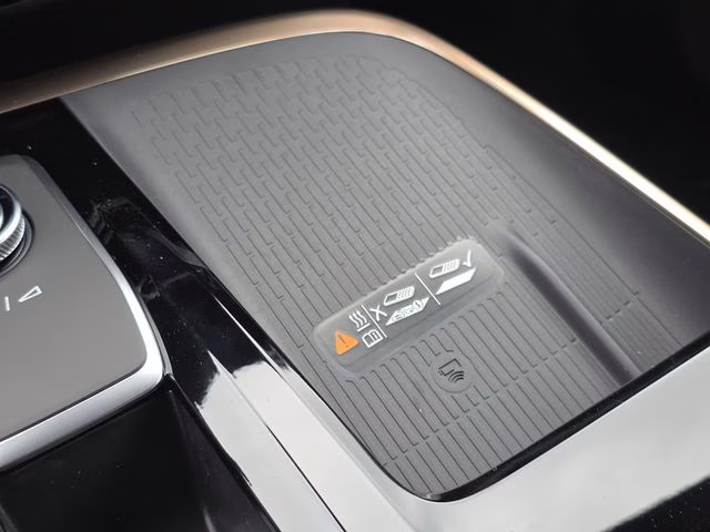 2026 Iridescent White Tricoat Buick Enclave Avenir FWD SUV
