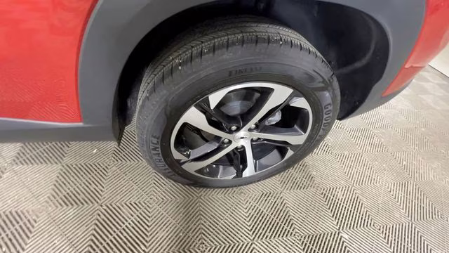 2024 Cayenne Orange Metallic Chevrolet Trax 1RS FWD SUV