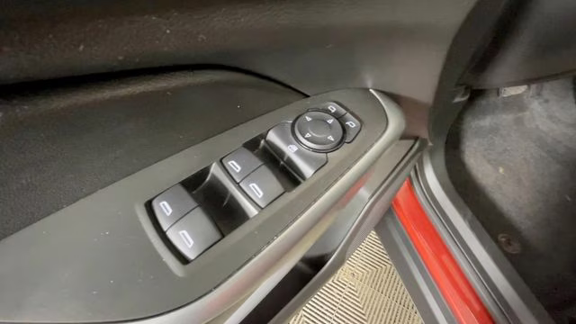 2024 Cayenne Orange Metallic Chevrolet Trax 1RS FWD SUV