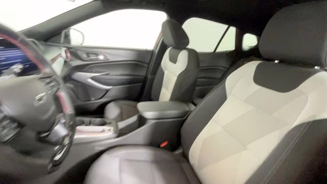 2024 Cayenne Orange Metallic Chevrolet Trax 1RS FWD SUV