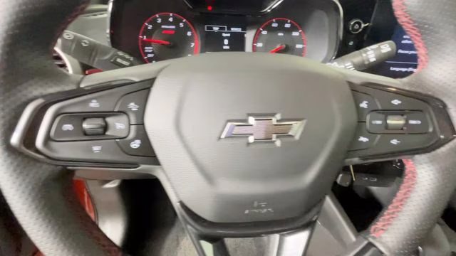 2024 Cayenne Orange Metallic Chevrolet Trax 1RS FWD SUV