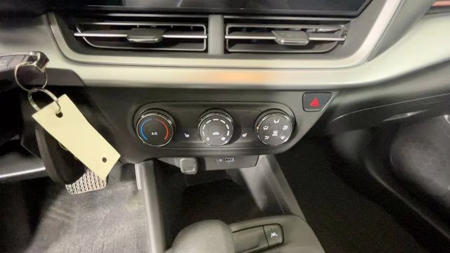 2024 Cayenne Orange Metallic Chevrolet Trax 1RS FWD SUV