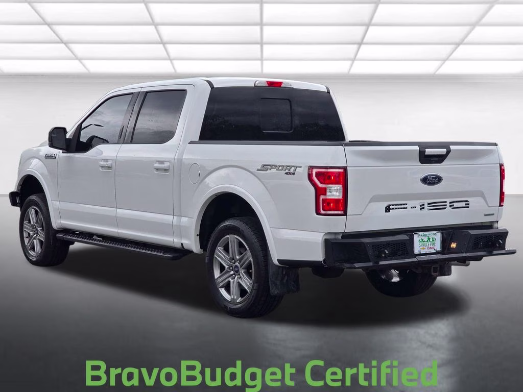2018 Oxford White Ford F-150 XLT 4X4 Truck