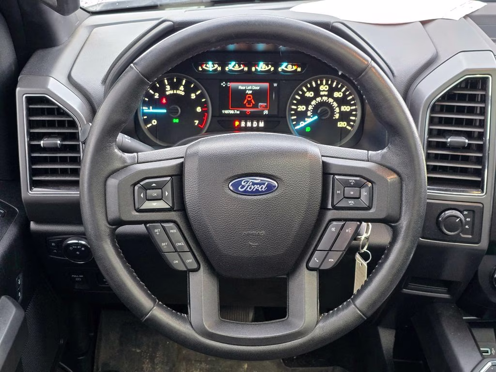 2018 Oxford White Ford F-150 XLT 4X4 Truck