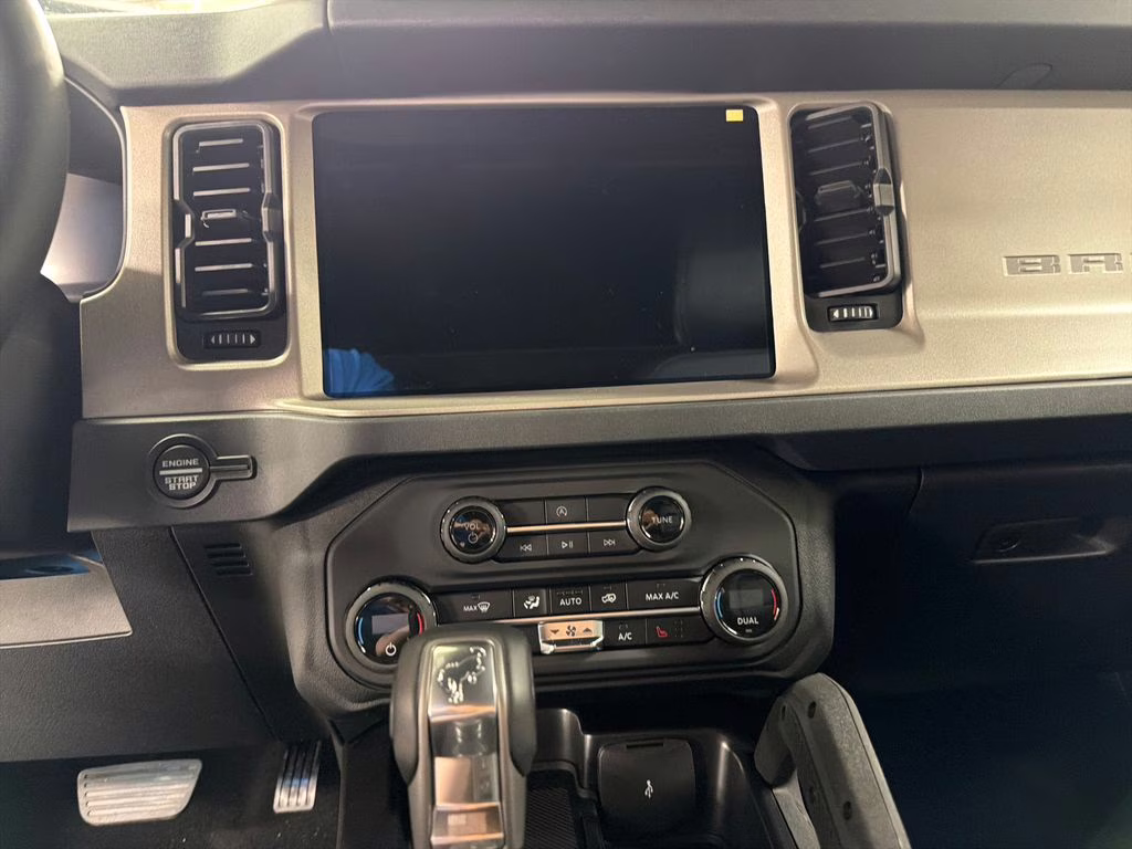 2026 AVALANCHE GRAY Ford Bronco Outer Banks 4X4 SUV