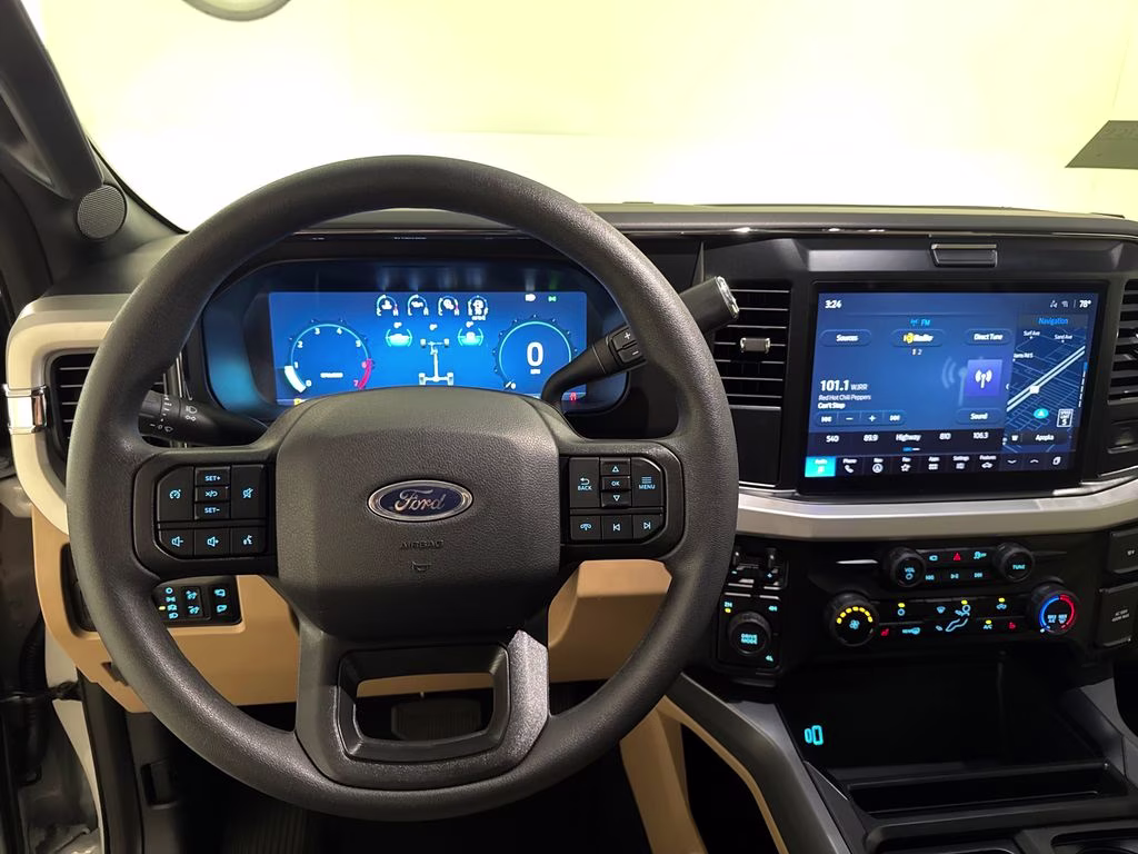 2026 Avalanche Ford Super Duty F-250 SRW XLT 4X4 Truck
