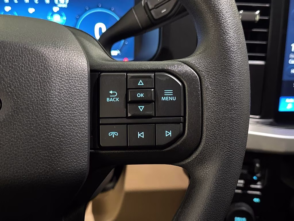 2026 Avalanche Ford Super Duty F-250 SRW XLT 4X4 Truck