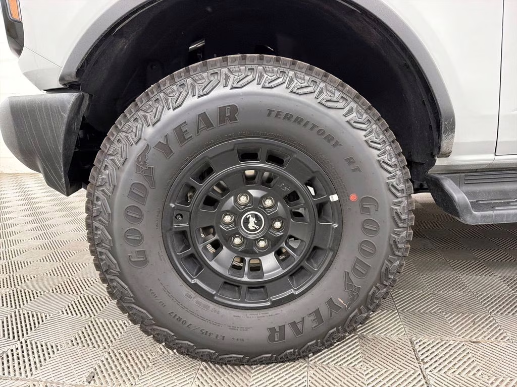 2026 AVALANCHE GRAY Ford Bronco Outer Banks 4X4 SUV