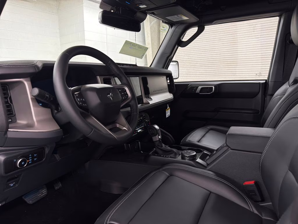 2026 AVALANCHE GRAY Ford Bronco Outer Banks 4X4 SUV