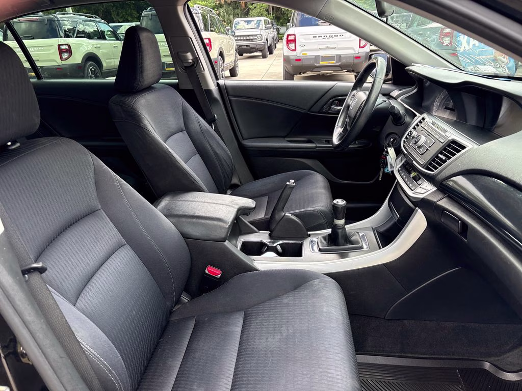 2015 Crystal Black Pearl Honda Accord Sport FWD Sedan