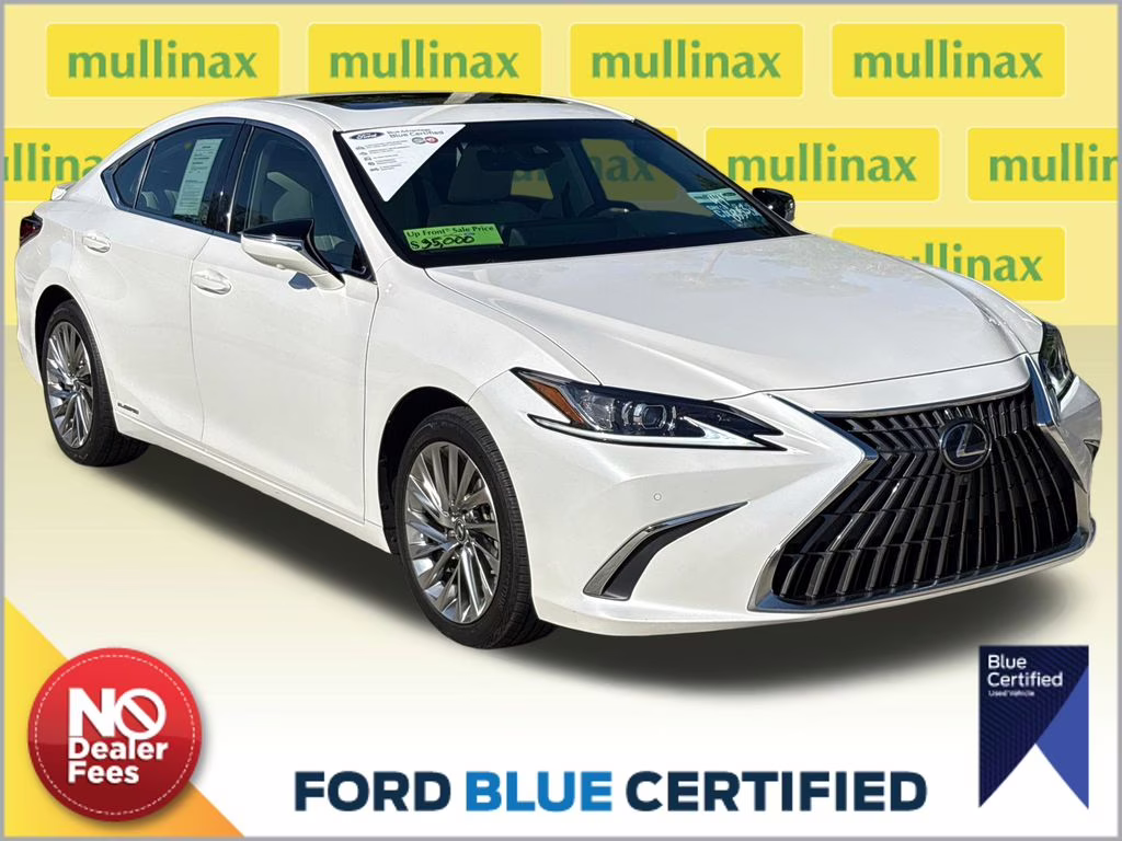 2022 White Pearl Lexus ES 300h Luxury FWD Sedan