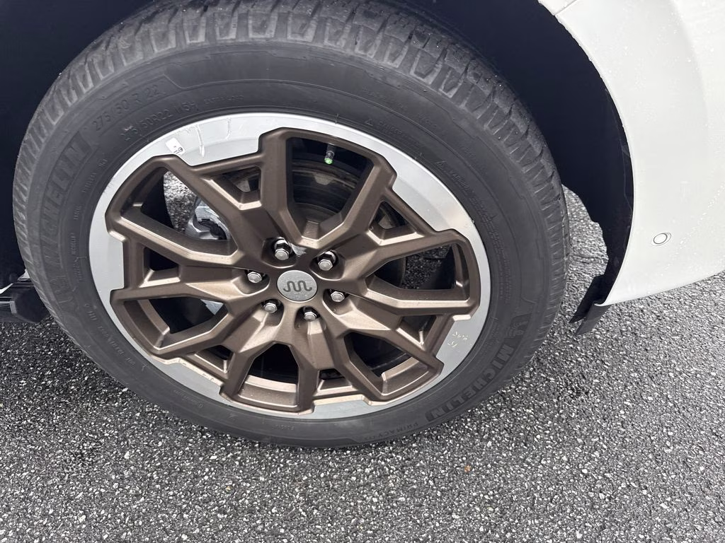 2025 Star White Metallic Tri-Coat Ford Expedition Max King Ranch 4X4 SUV