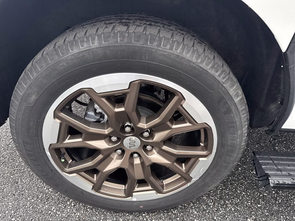2025 Star White Metallic Tri-Coat Ford Expedition Max King Ranch 4X4 SUV