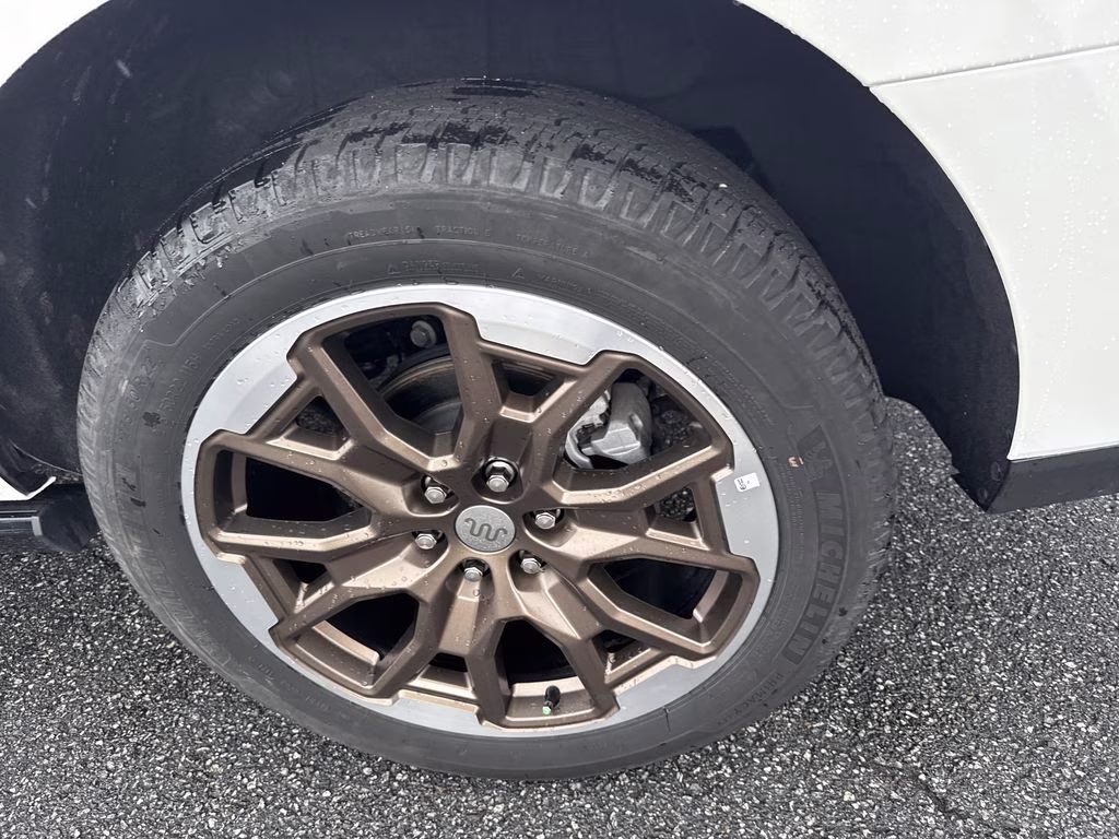 2025 Star White Metallic Tri-Coat Ford Expedition Max King Ranch 4X4 SUV