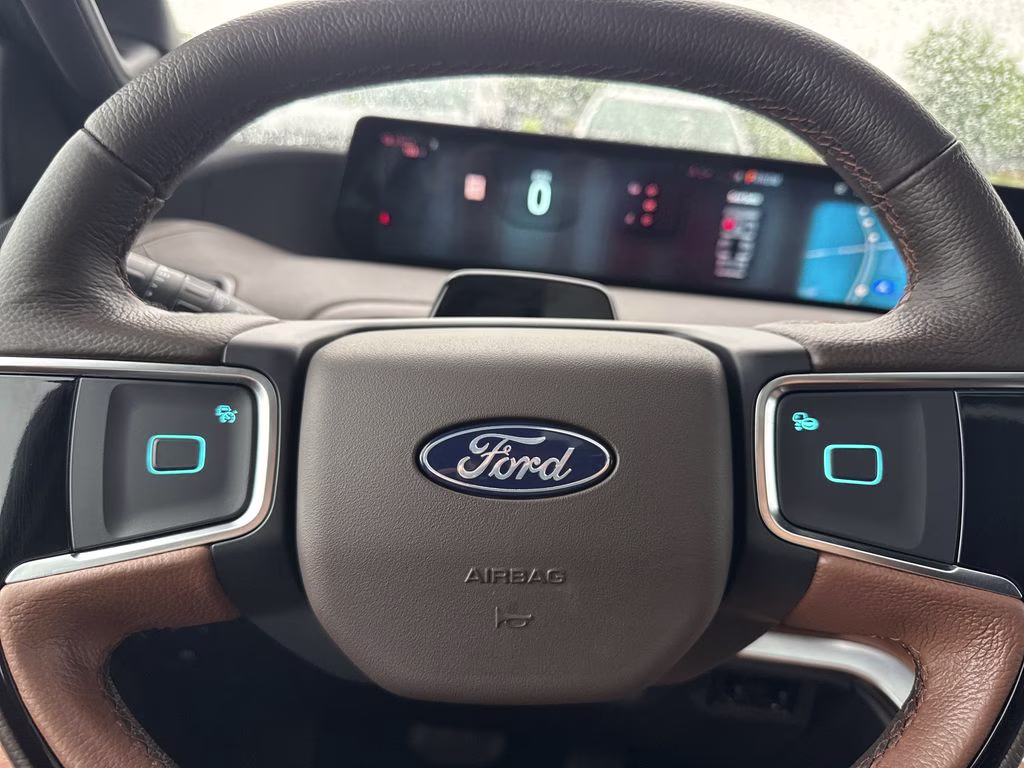 2025 Star White Metallic Tri-Coat Ford Expedition Max King Ranch 4X4 SUV