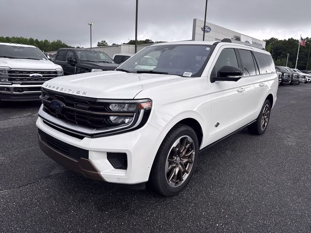 2025 Star White Metallic Tri-Coat Ford Expedition Max King Ranch 4X4 SUV