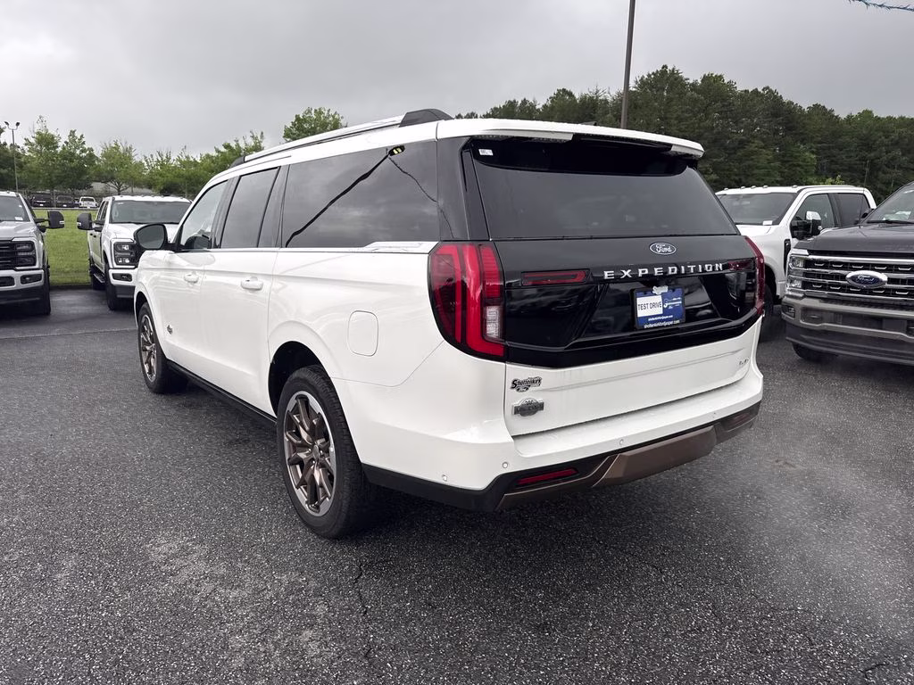 2025 Star White Metallic Tri-Coat Ford Expedition Max King Ranch 4X4 SUV