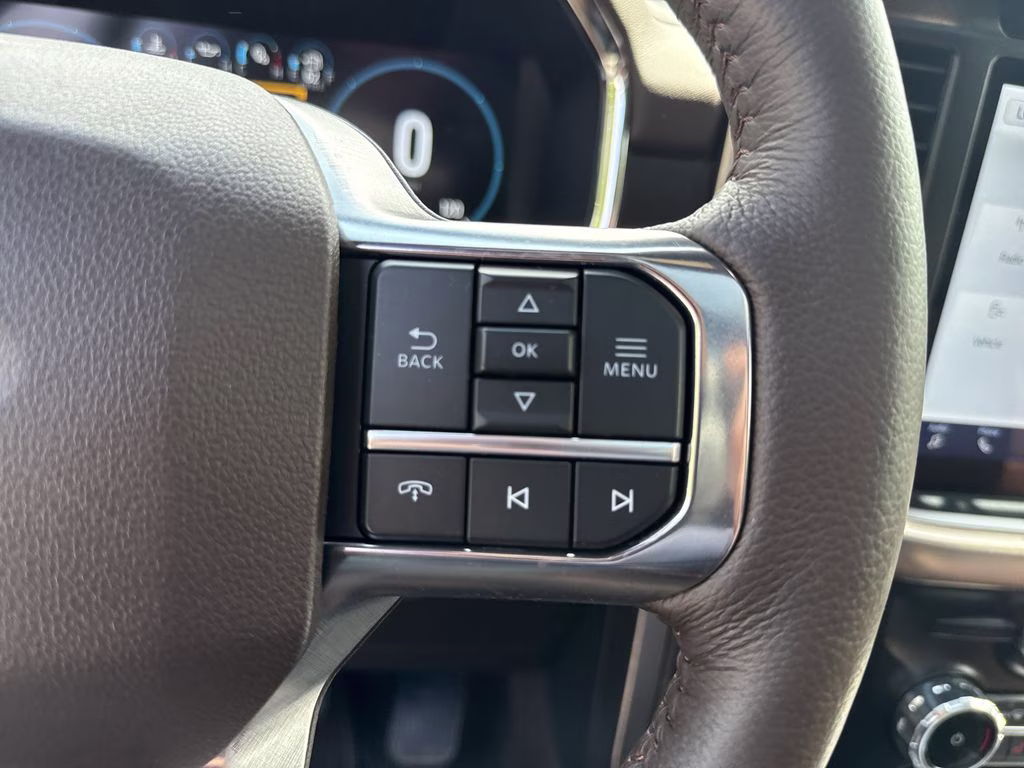2023 Star White Metallic Tri-Coat Ford F-150 King Ranch 4X4 Truck
