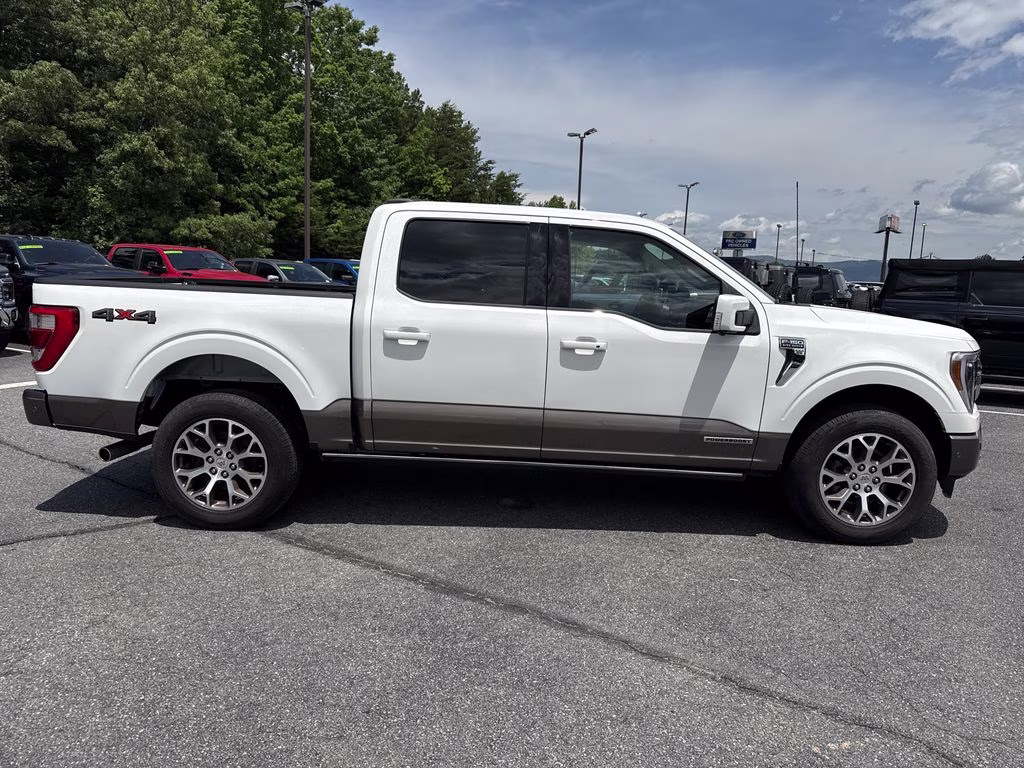 2023 Star White Metallic Tri-Coat Ford F-150 King Ranch 4X4 Truck