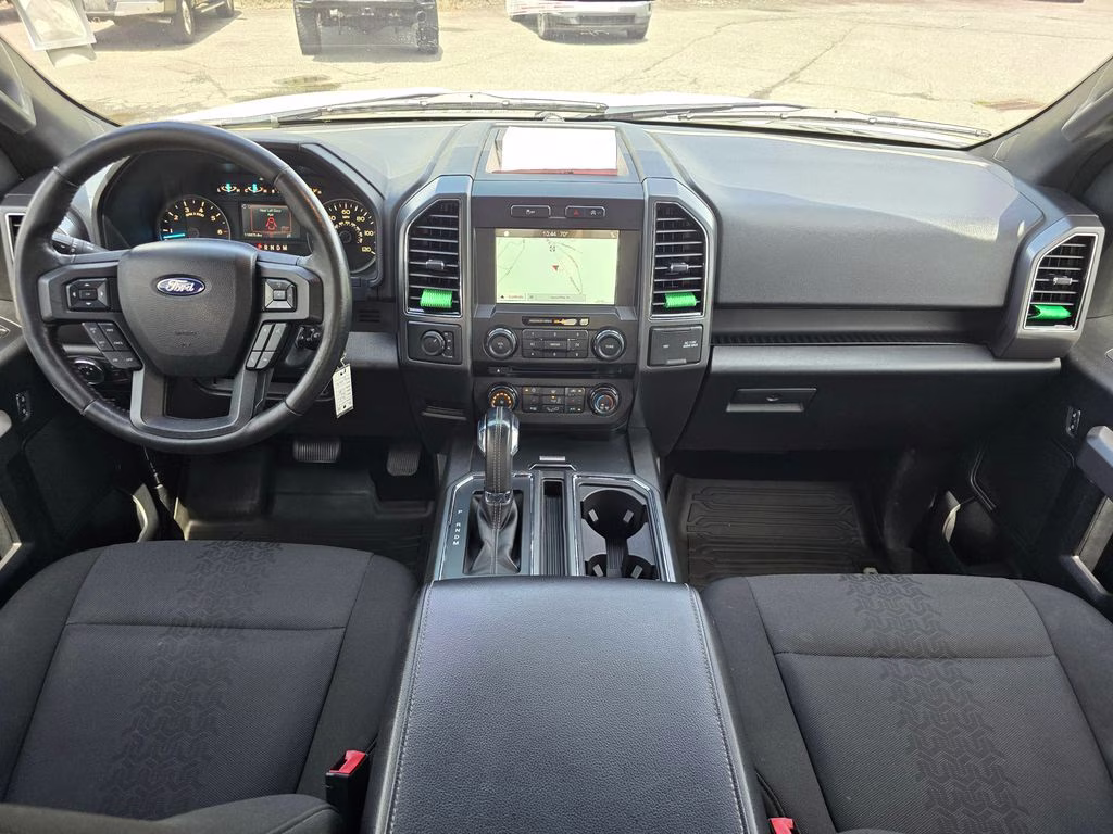 2018 Oxford White Ford F-150 XLT 4X4 Truck
