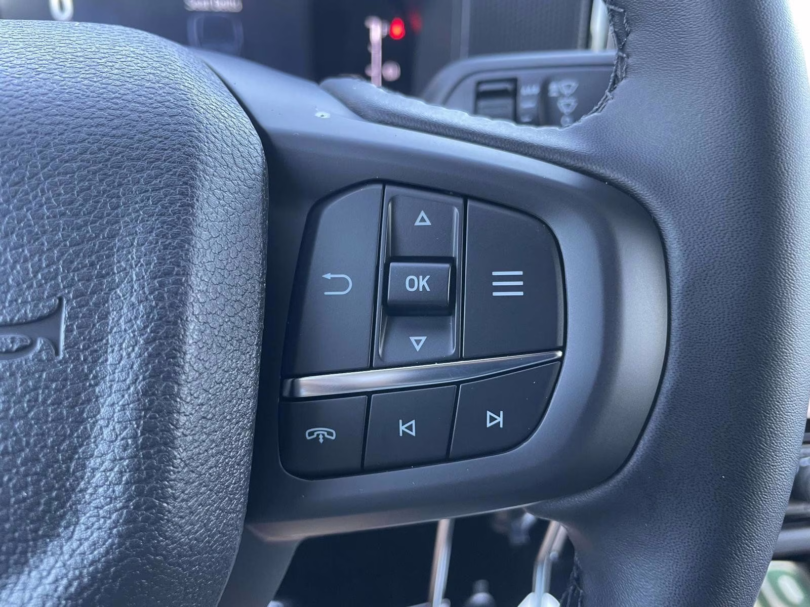 2025 Oxford White Ford Ranger XLT 4X4 Truck