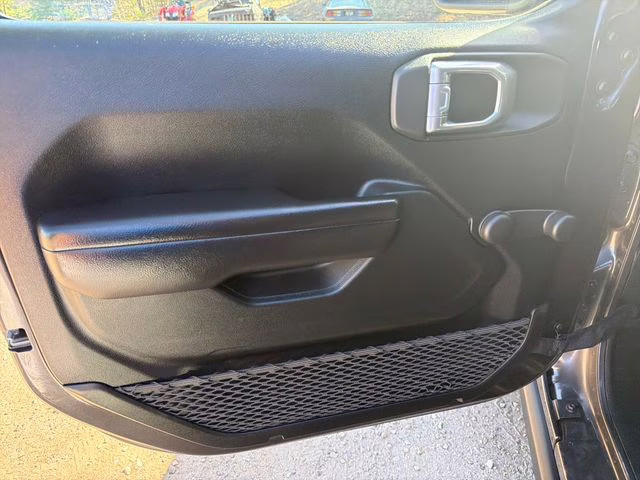 2021 Granite Crystal Metallic Clearcoat Jeep Wrangler Willys Sport 4X4 SUV