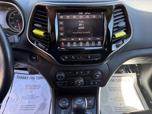 2019 Granite Crystal Metallic Clearcoat Jeep Cherokee Limited 4X4 SUV