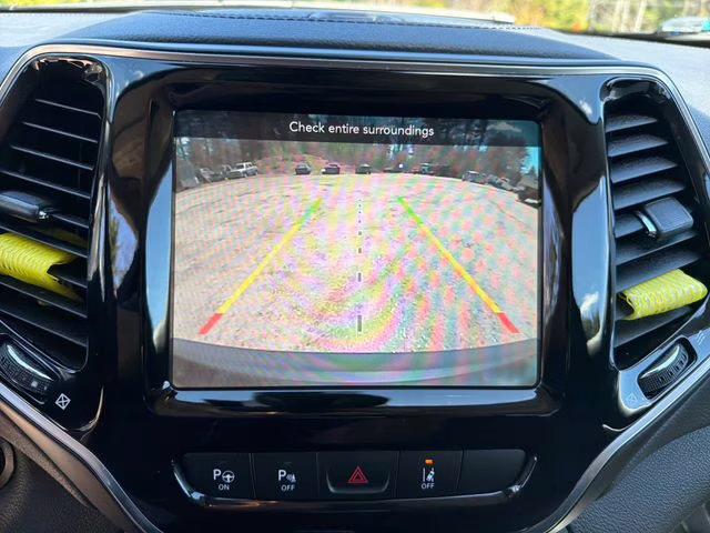 2019 Granite Crystal Metallic Clearcoat Jeep Cherokee Limited 4X4 SUV