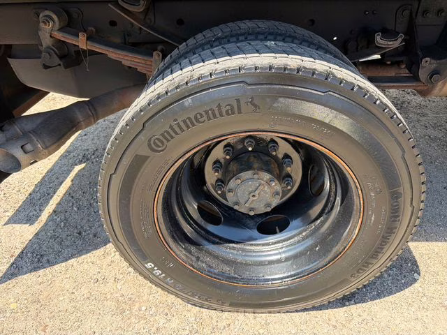 2019 Ingot Silver Ford Super Duty F-550 DRW XL 4X4 Chassis