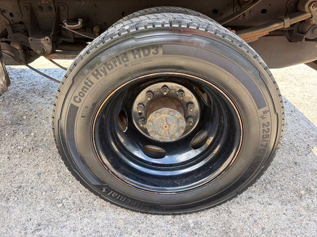 2019 Ingot Silver Ford Super Duty F-550 DRW XL 4X4 Chassis