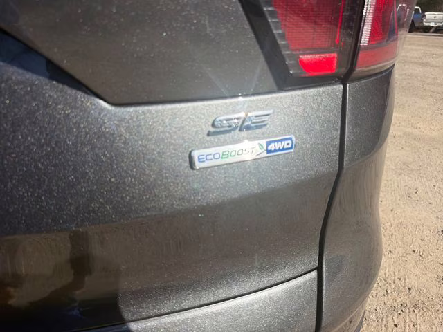 2018 Magnetic Ford Escape SE 4X4 SUV