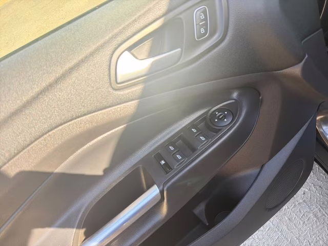 2018 Magnetic Ford Escape SE 4X4 SUV