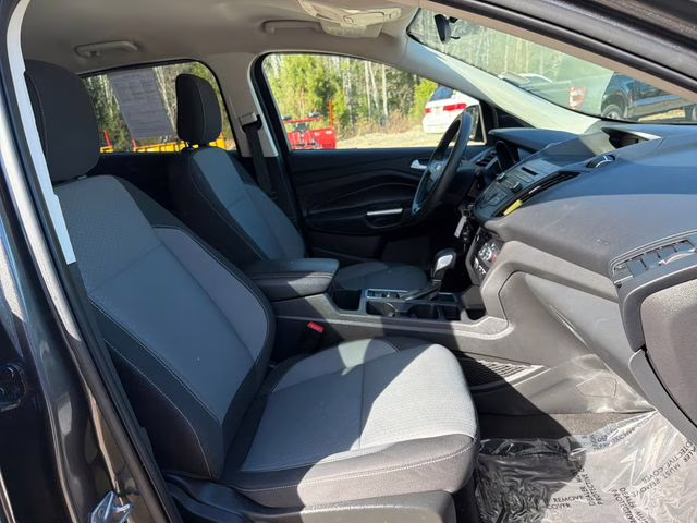 2018 Magnetic Ford Escape SE 4X4 SUV