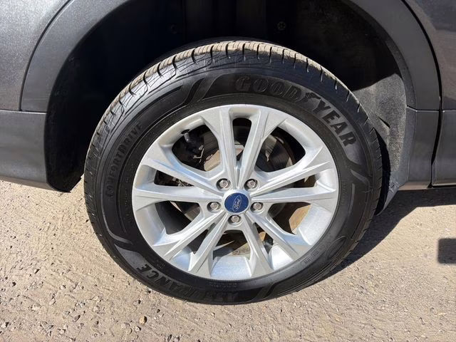 2018 Magnetic Ford Escape SE 4X4 SUV