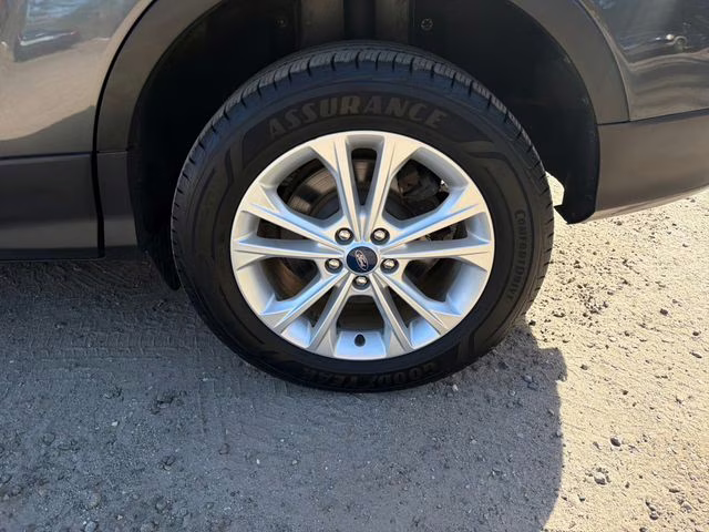 2018 Magnetic Ford Escape SE 4X4 SUV