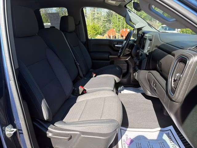 2019 Northsky Blue Metallic Chevrolet Silverado 1500 LT 4X4 Truck