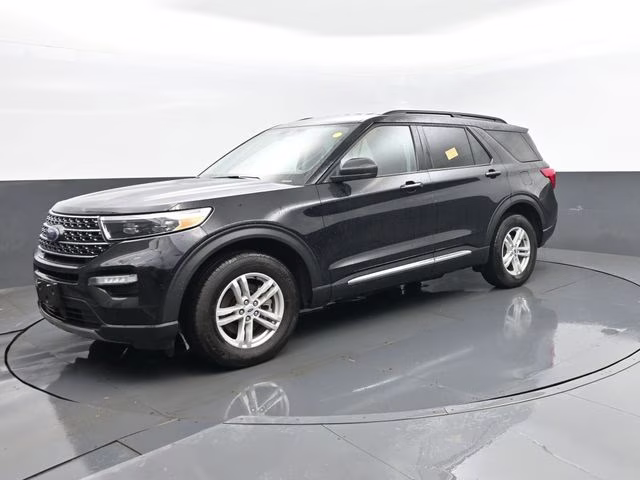 2024 Black Metallic Ford Explorer XLT 4X4 SUV