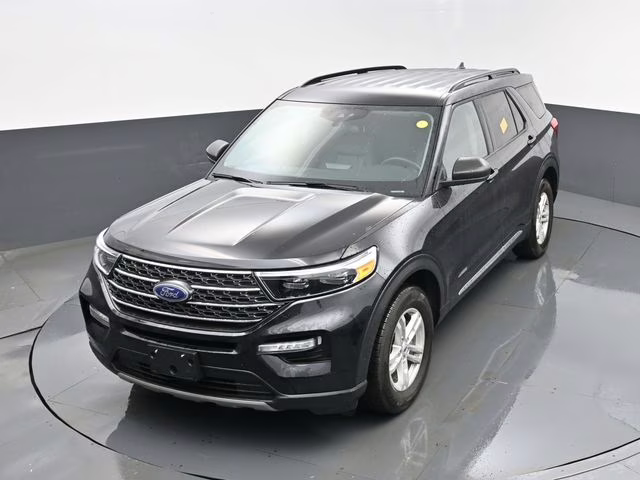 2024 Black Metallic Ford Explorer XLT 4X4 SUV