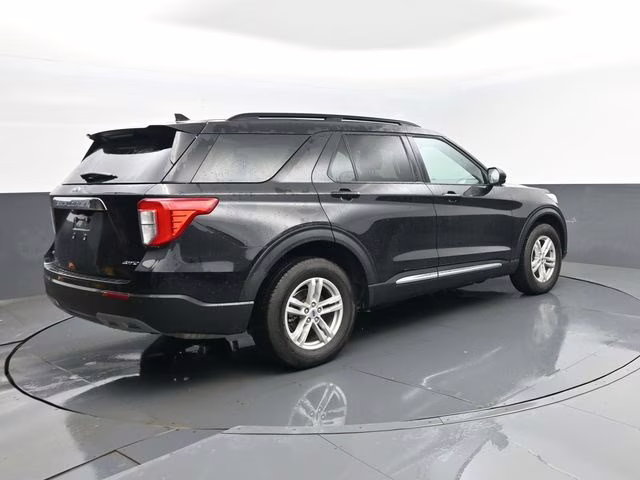 2024 Black Metallic Ford Explorer XLT 4X4 SUV