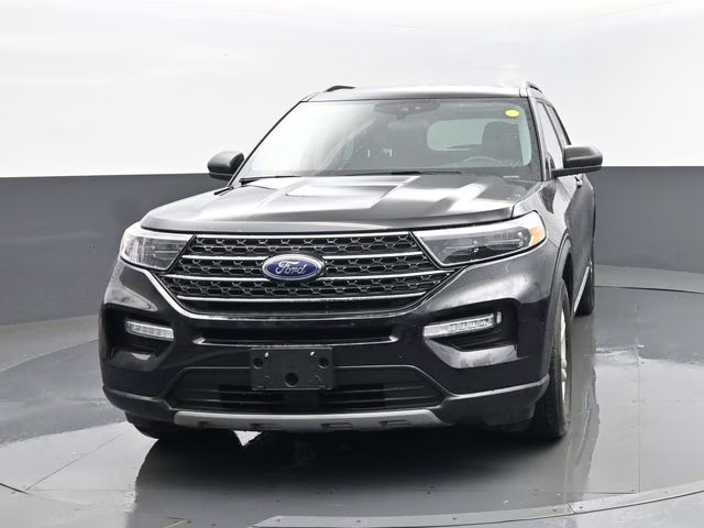 2024 Black Metallic Ford Explorer XLT 4X4 SUV