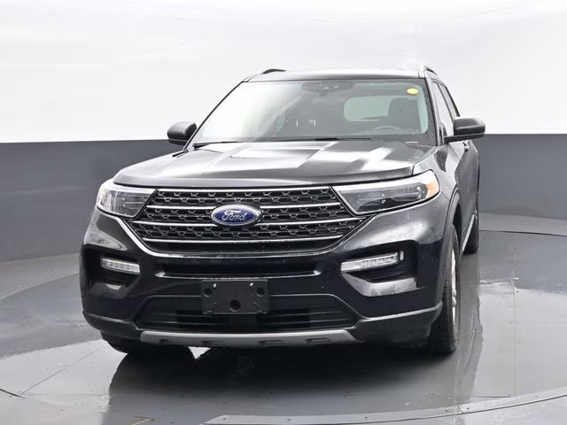 2024 Black Metallic Ford Explorer XLT 4X4 SUV