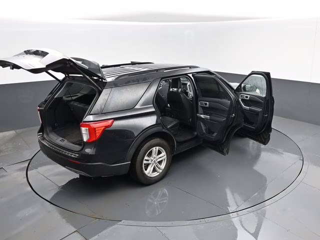 2024 Black Metallic Ford Explorer XLT 4X4 SUV
