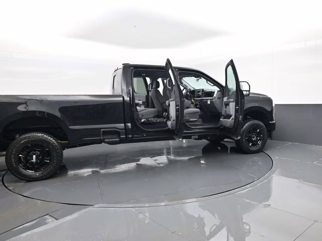 2026 Black Metallic Ford Super Duty F-250 SRW XL 4X4 Truck